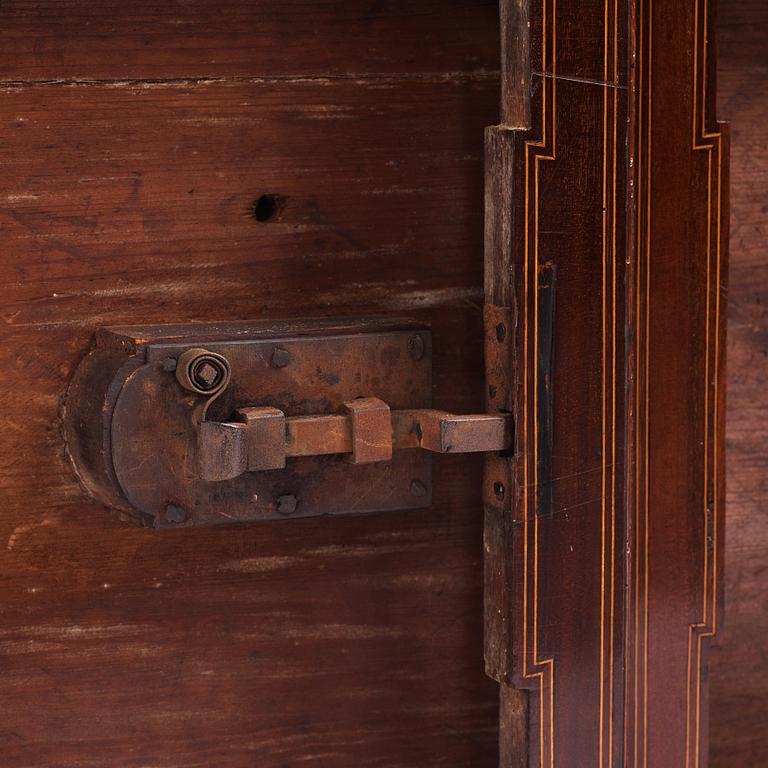 A Gustavian travel secretaire by Georg Haupt (master in Stockholm 1770-1784), signed.