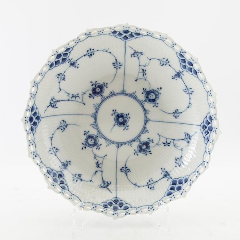 Service pieces 9 pcs "Musselmalet" mostly full lace Royal Copenhagen Denmark 20th century porcelain.
