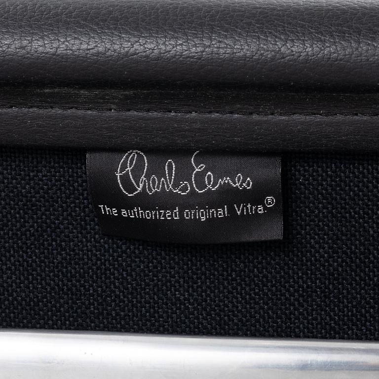 Charles & Ray Eames, Office chair, “EA208 Soft Pad Chair”, Vitra.