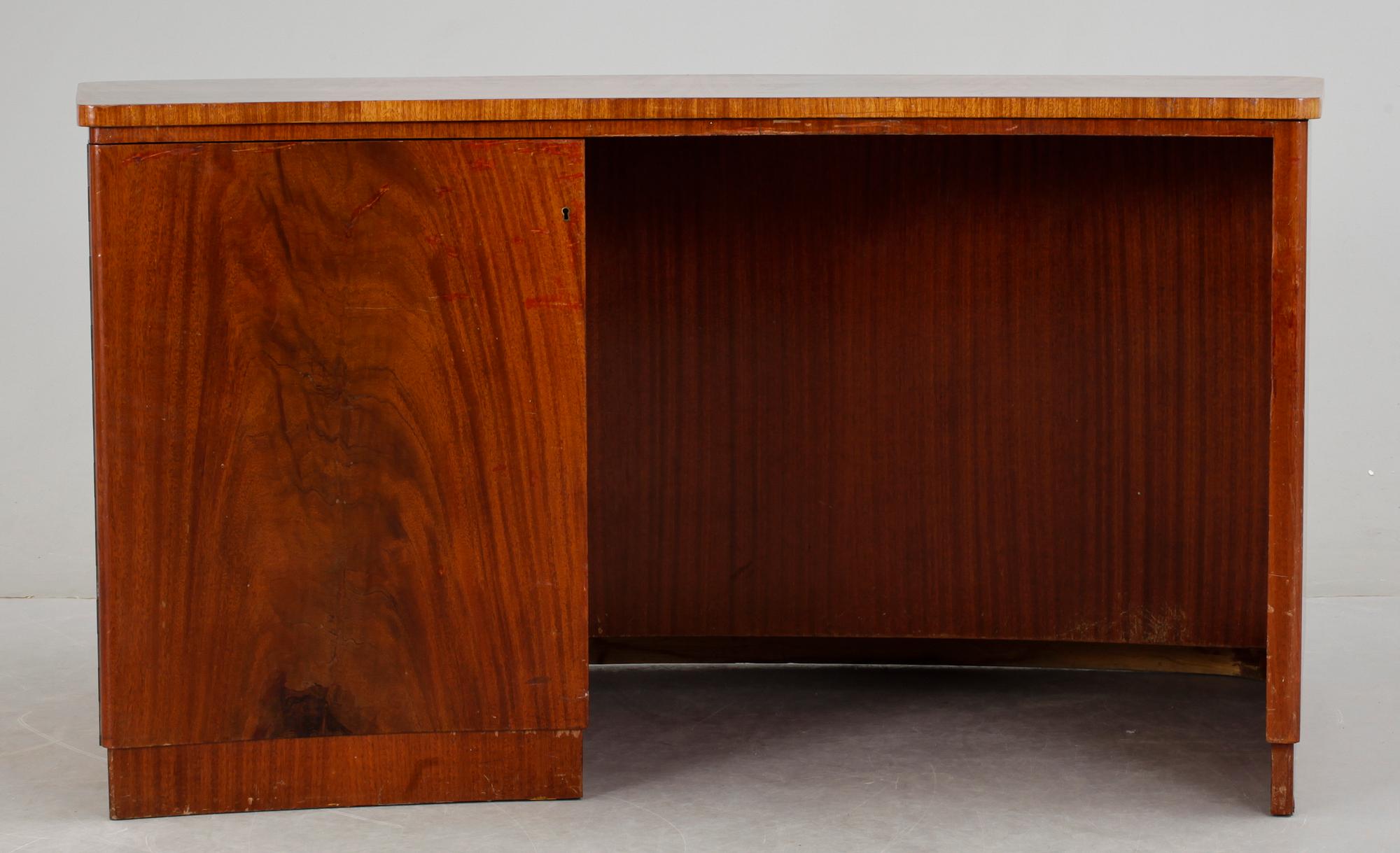 SKRIVBORD, 1930/1940-tal.