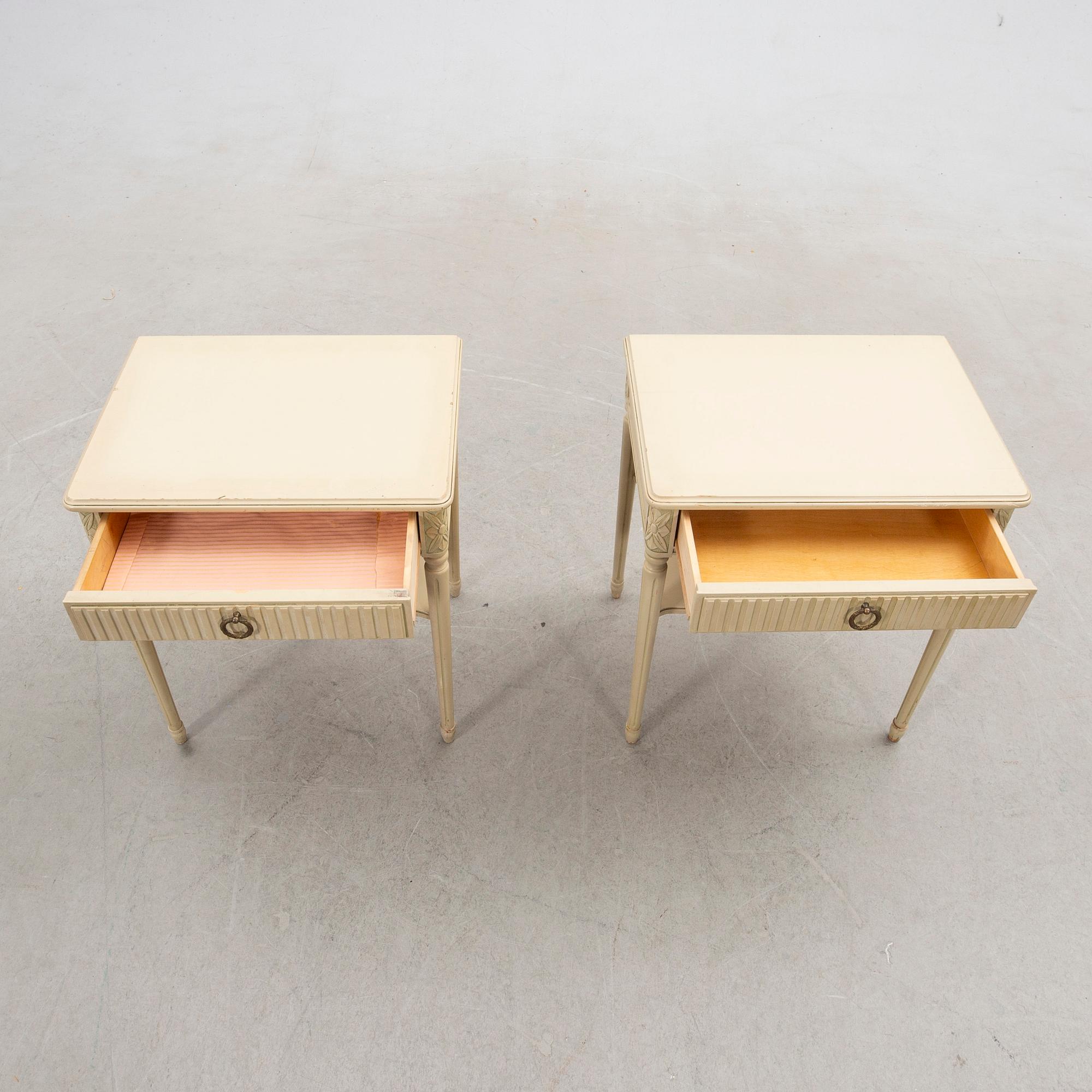 Nightstands, a pair, Gustavian style, 20th century.