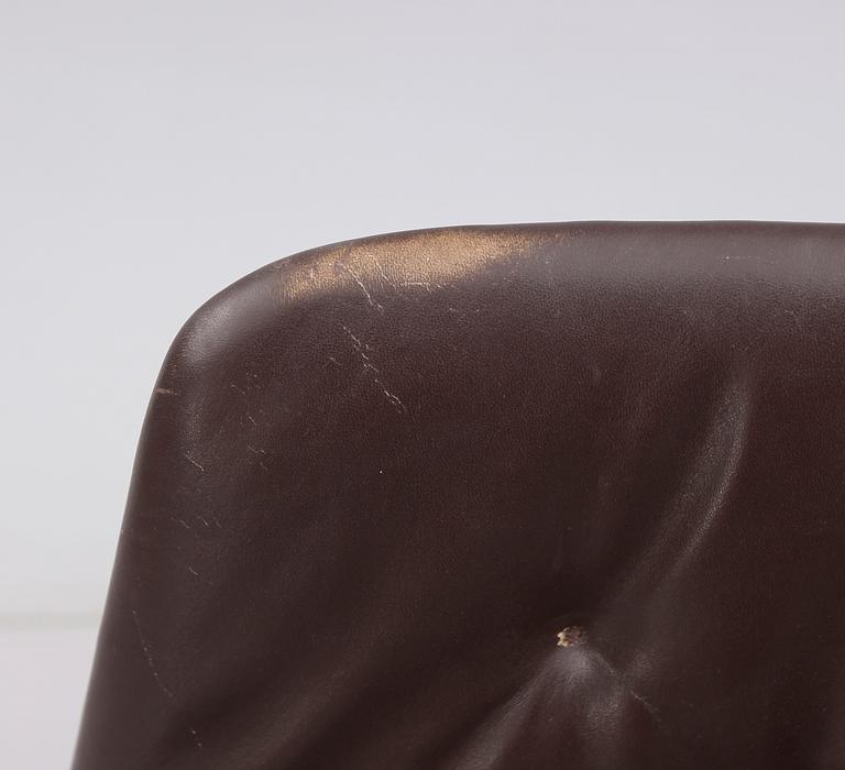 FÅTÖLJER, 1 par, Dux, 1900-talets andra hälft.