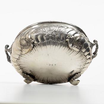 Terrin med lock, silver, Frankrike, omkring år 1900.