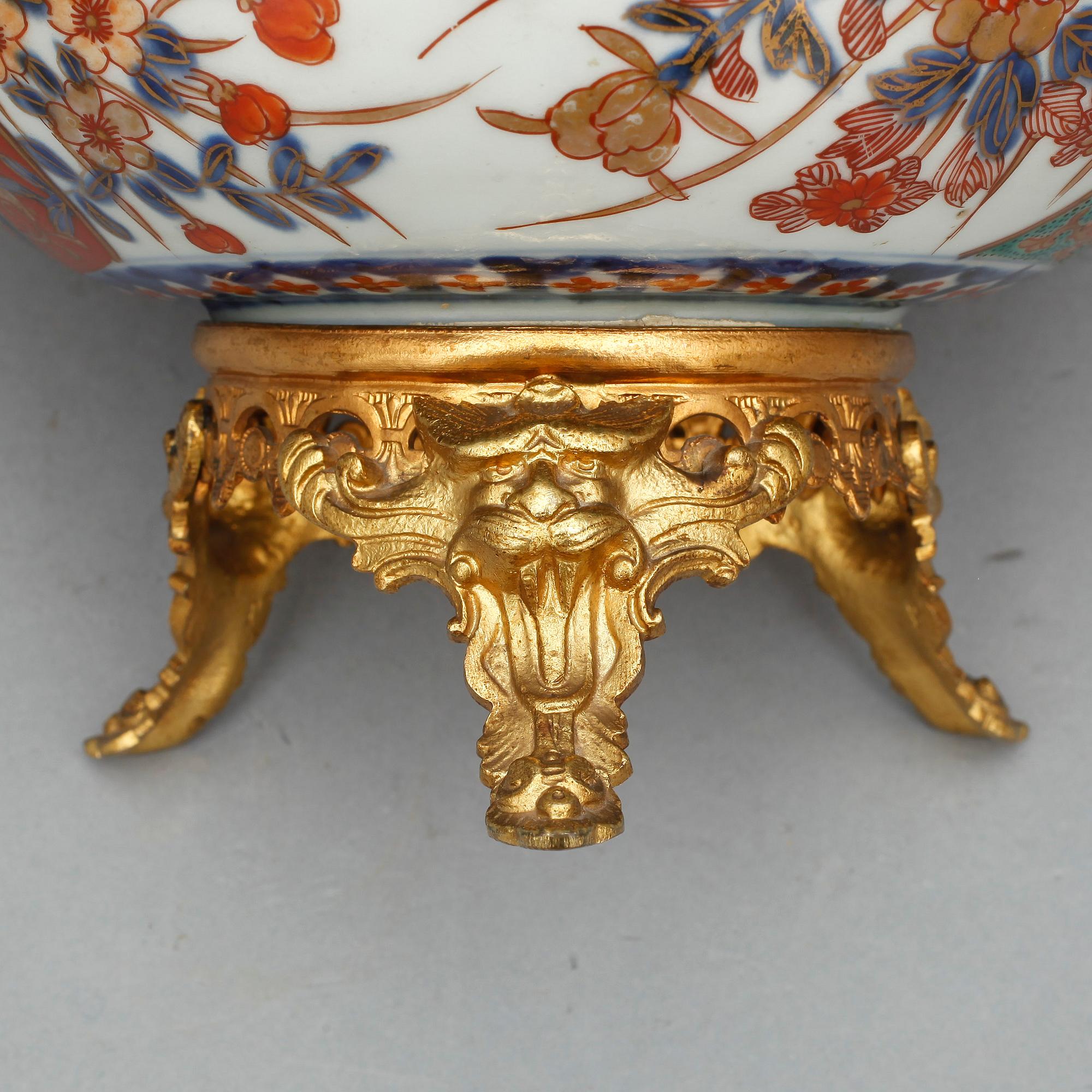 SKÅL, porslin samt metall, Japan, 1900-tal.