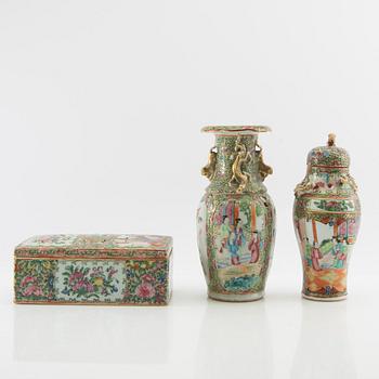 Vase and cover jar, Canton, China 20th century.