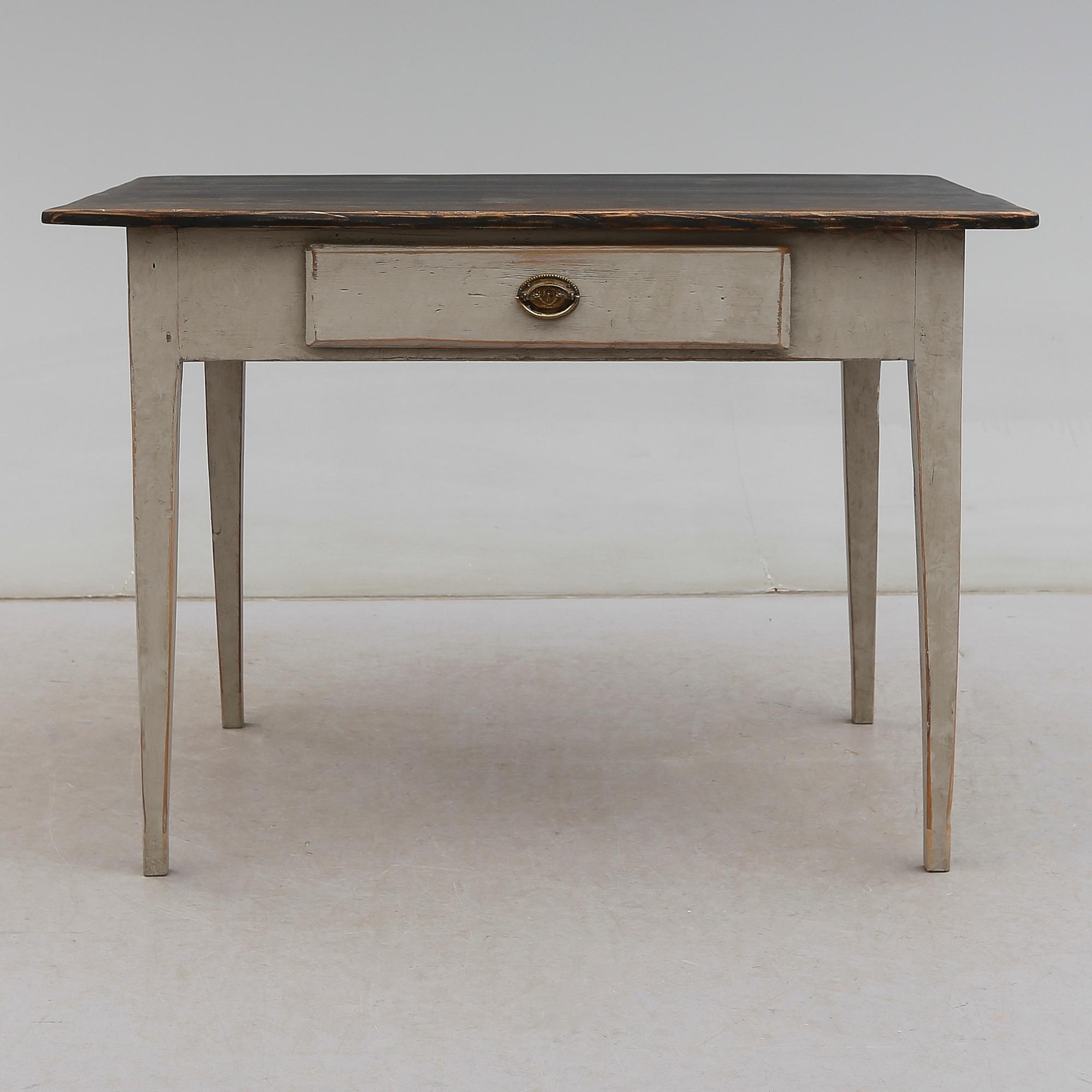 SKRIVBORD, 1800-talets mitt.