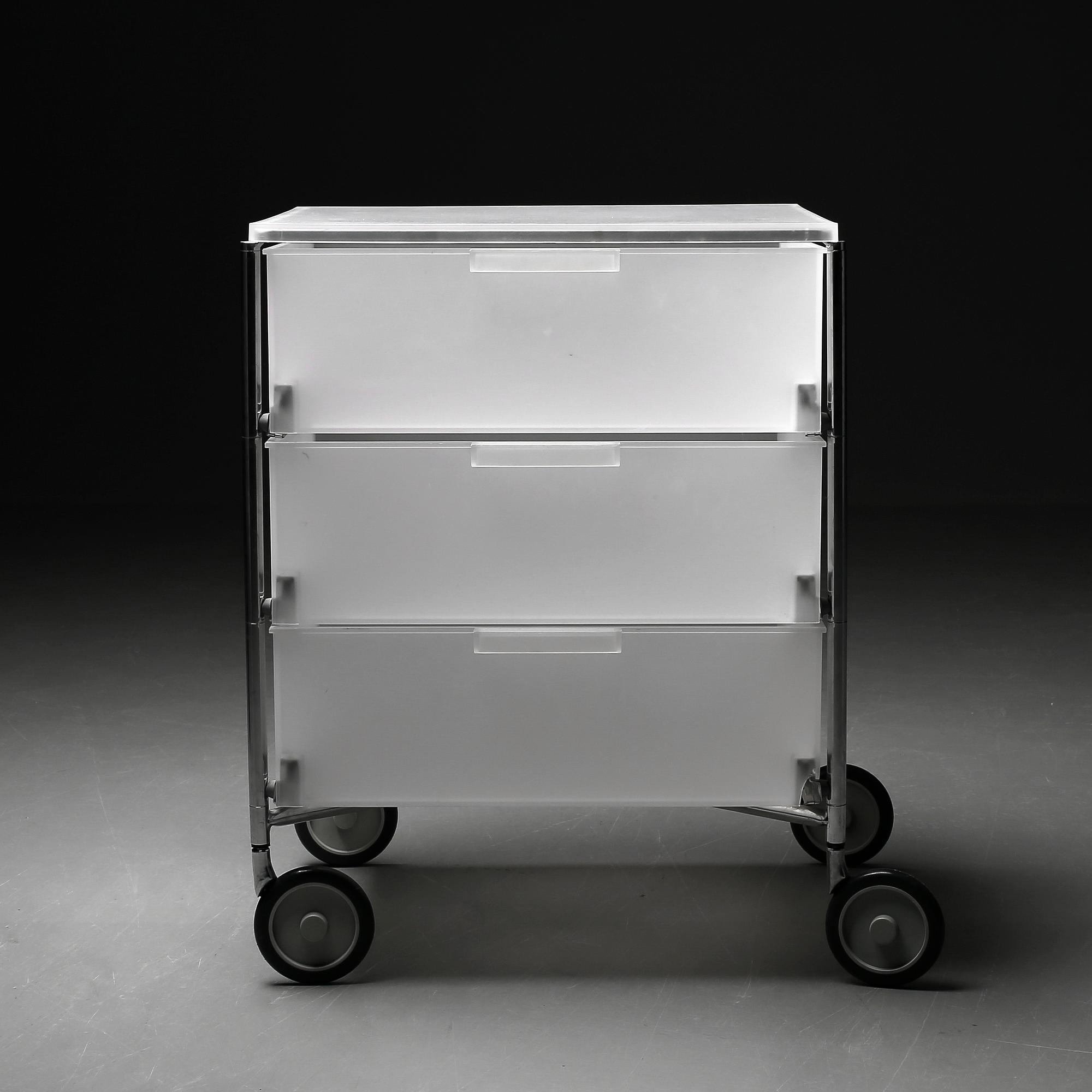 SIDOBORD, Antonio Citterio för Kartell, 1990-tal.