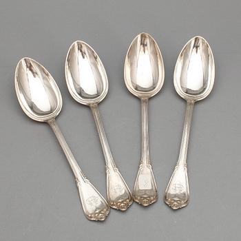 MATGAFFLAR SAMT MATSKEDAR, 8+4, silver, "Greque", Frans Holm & Co, Göteborg 1891. Tot ca 970 gram.