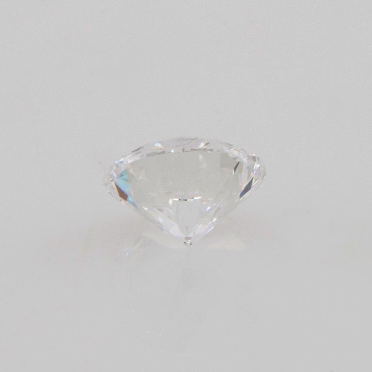 GIA certified round brilliant-cut diamond approx. 0.71 ct D/VVS2.