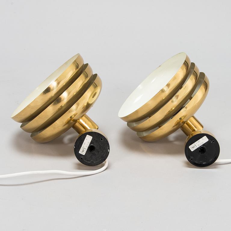 Hans-Agne Jakobsson, a pair of mid-20th century 'V361' wall lights for AB Markaryd.