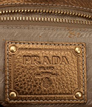 VÄSKA, Prada.