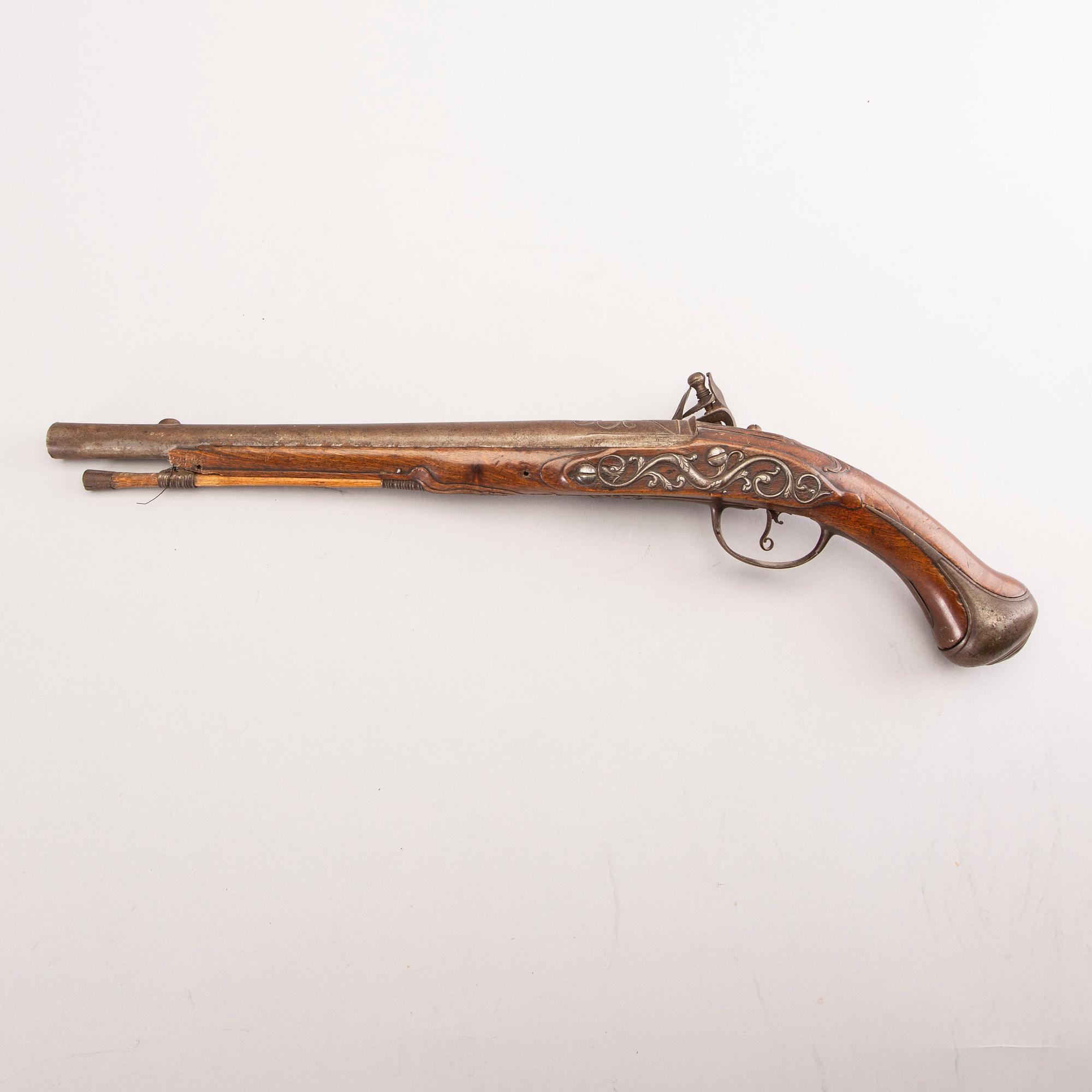 A Pierre Formentin flintlock pistol, 18th Century latter part.