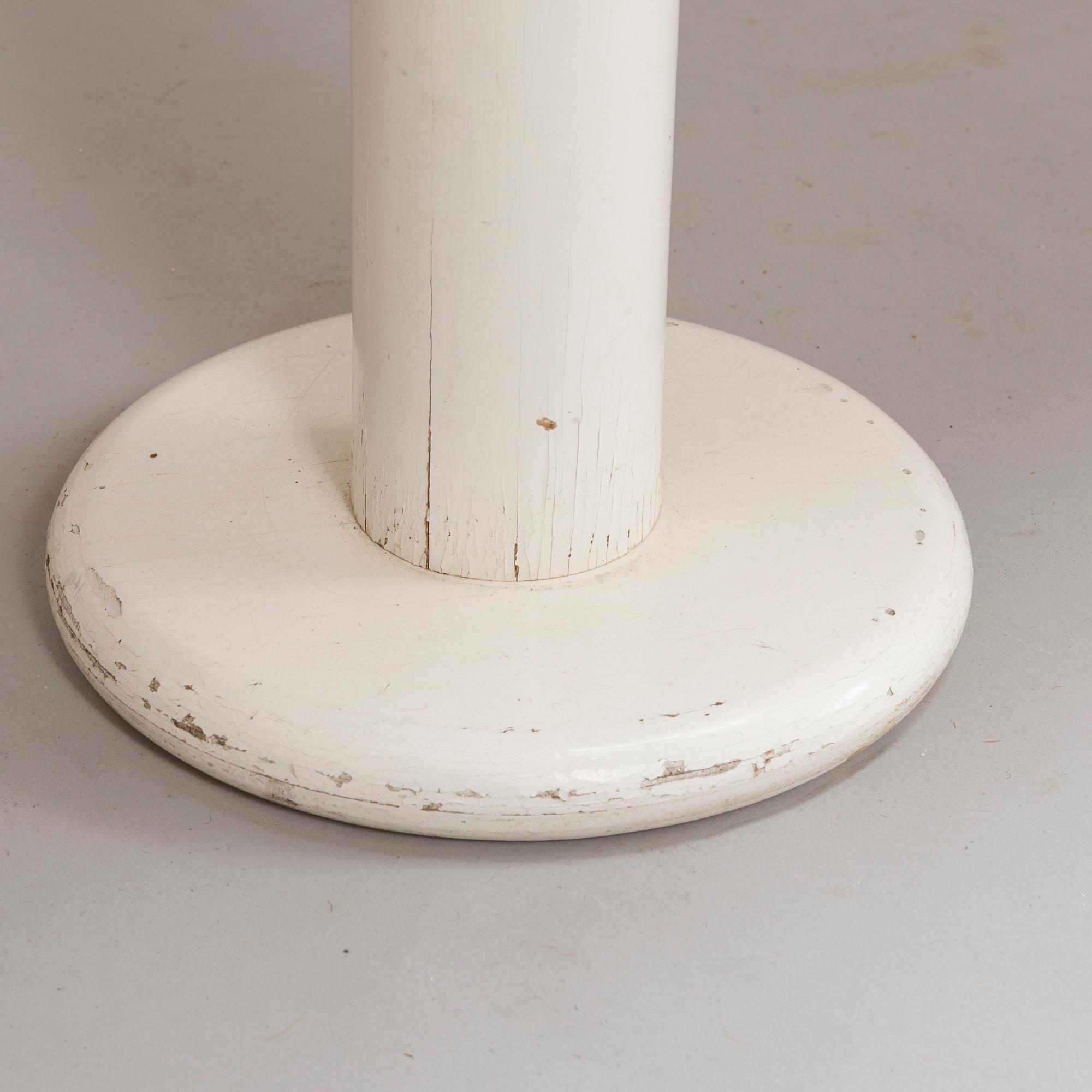 EERO AARNIO, PÖYTÄ JA TUOLEJA, 9 kpl, "Viking", Pan Puu, 1980-luvun alku.