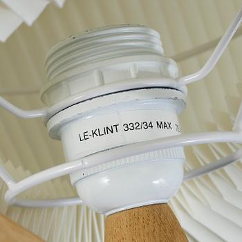 VÄGGLAMPA, Erik Hansen för Le Klint, modell 324/35. Formgiven 1952.
