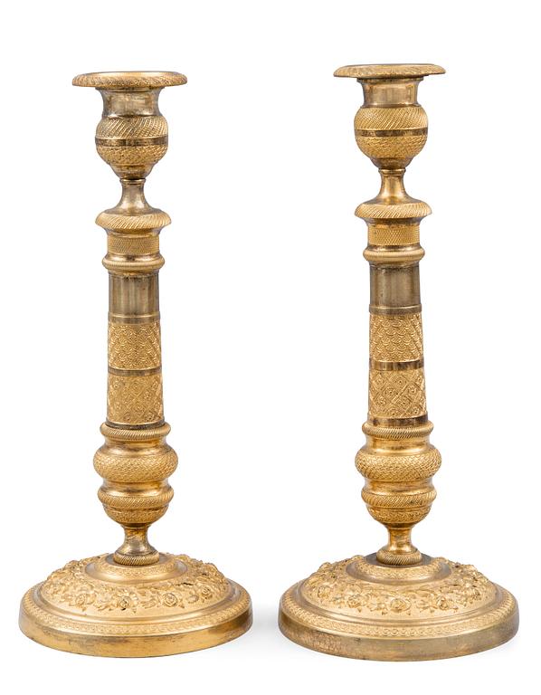 A PAIR OF CANDLESTICKS.