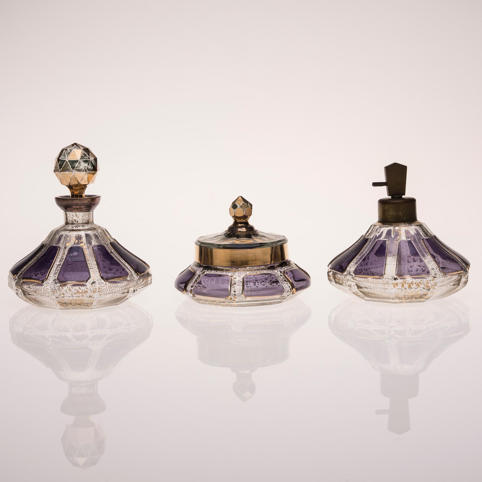 PARFYYMISETTI, lasia, 3 osaa, 1900-luvun alku.