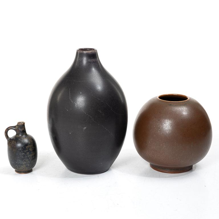 Erich & Ingrid Triller, vases, 3 pieces and 1 dish, Tobo.