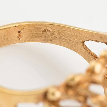 Ring 18K guld med fasettslipad bergkristall.