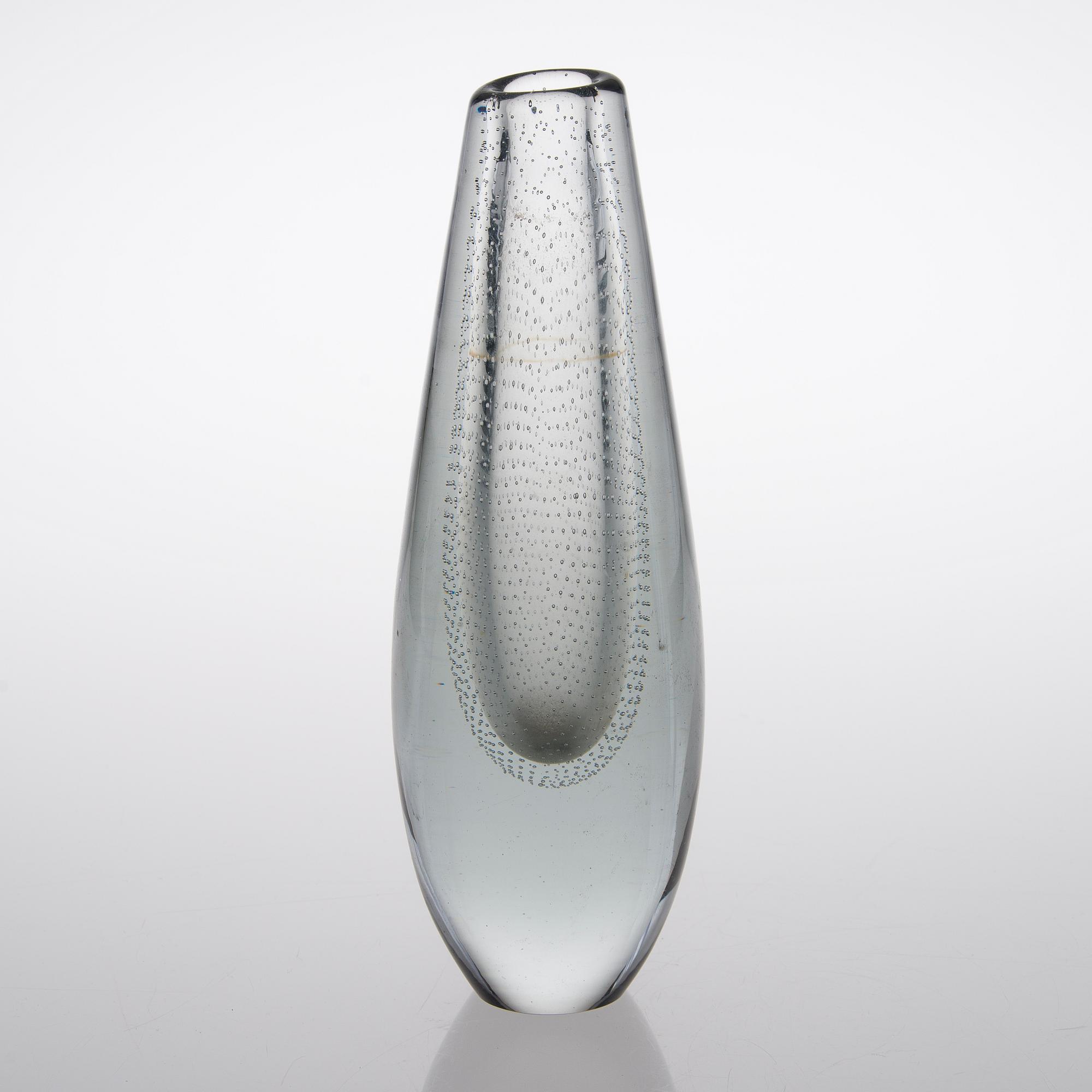 A glass vase signed G. Nyman, Nuutajärvi Notsjö -54.