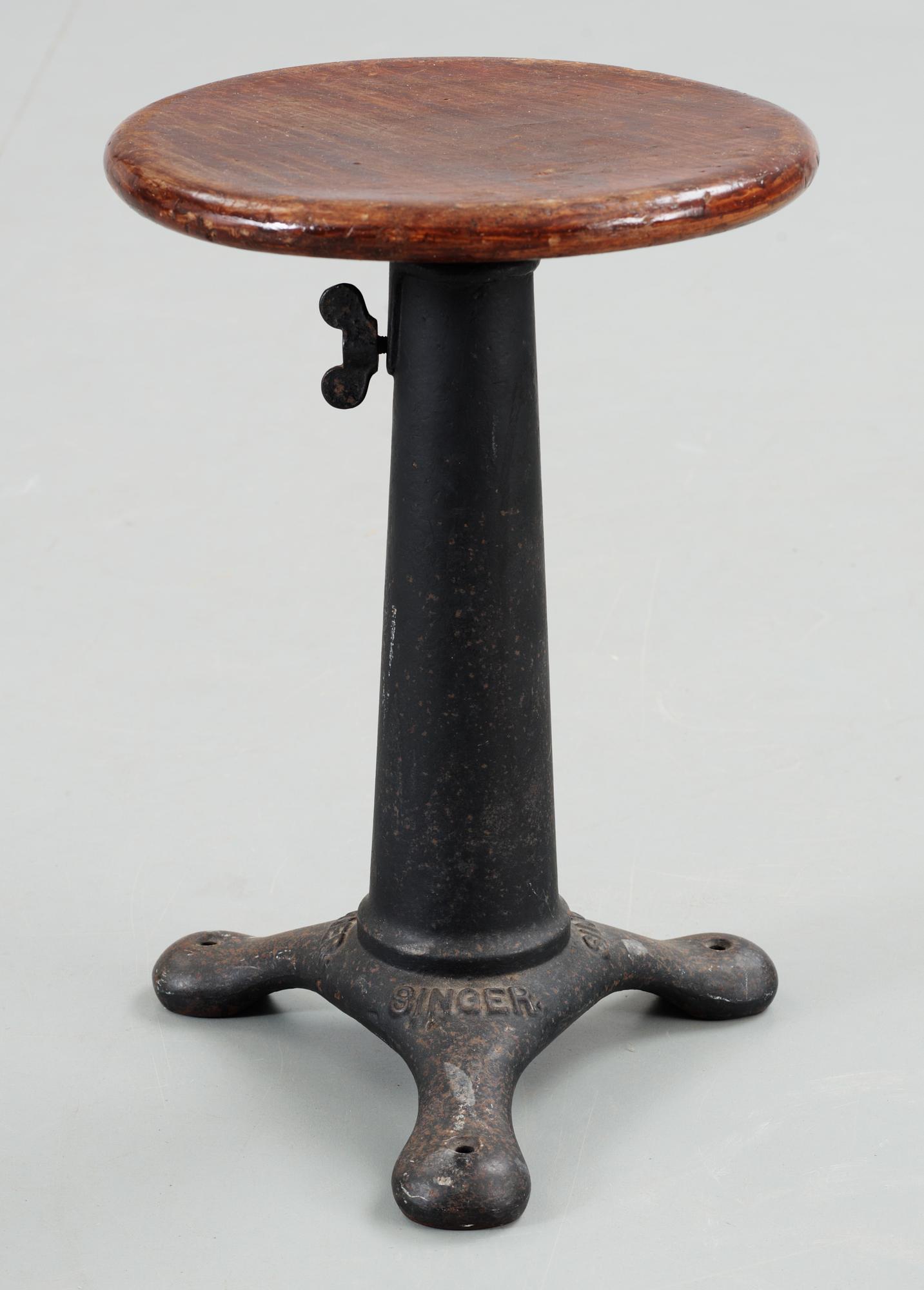 PALL, Singer, tidigt 1900-tal.