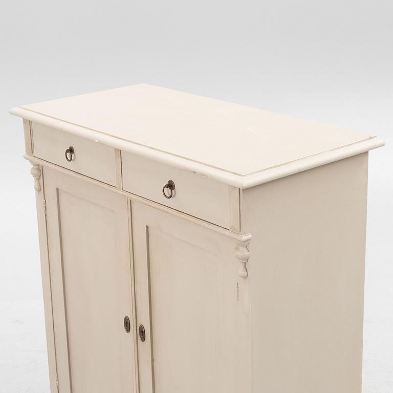 A cupboard, early 20th Century.