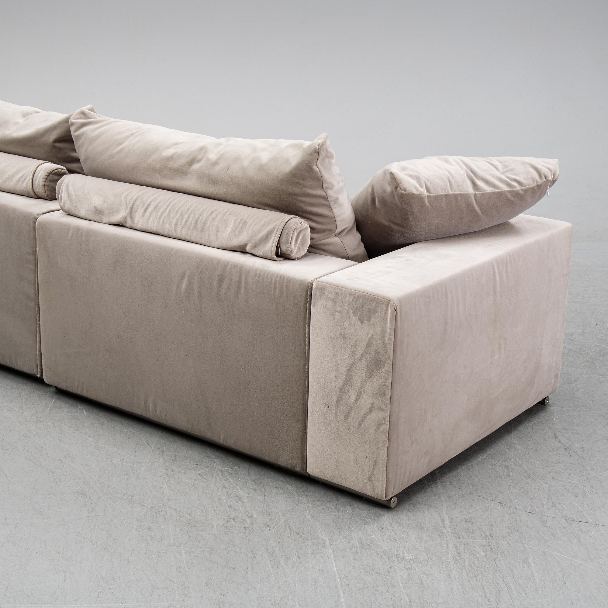 A six-piece modular sofa 'Groundpiece', Flexform, Italy.
