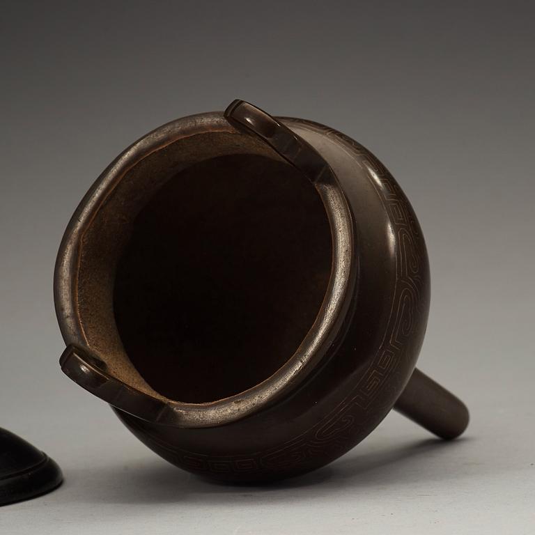 RÖKELSEKAR, brons. Qingdynastin (1644-1912).