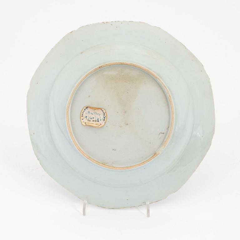 A set of six Chinese porcelain plates, Qing dynasty, 18th Century.