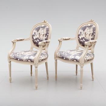 KARMSTOLAR, 1 par, gustaviansk stil, 1900-talets första hälft.