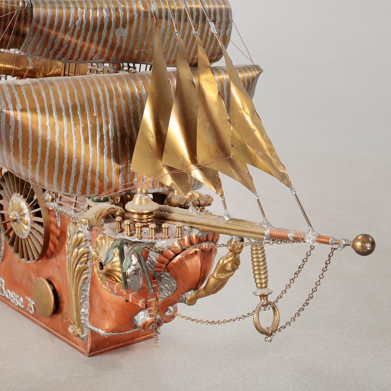 SKULPTUR, signerad och daterad -75.