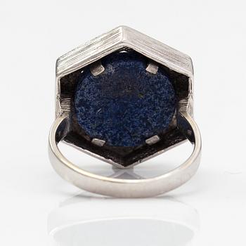 Ring, 14K vitguld, lapis lazuli och diamanter ca 0.16 ct tot.