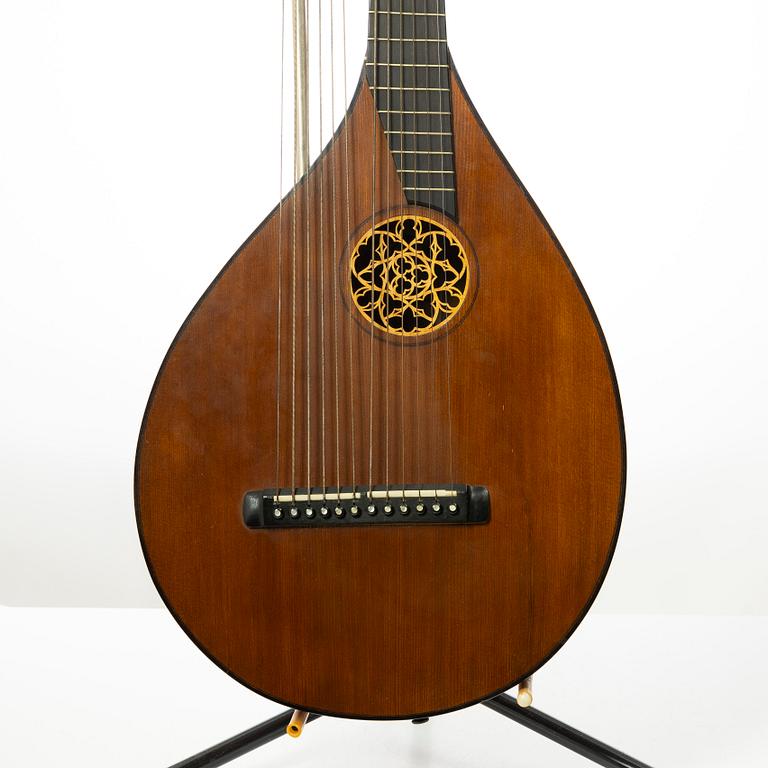 12-string lute, Alfred Brock, Stockholm, 1929.