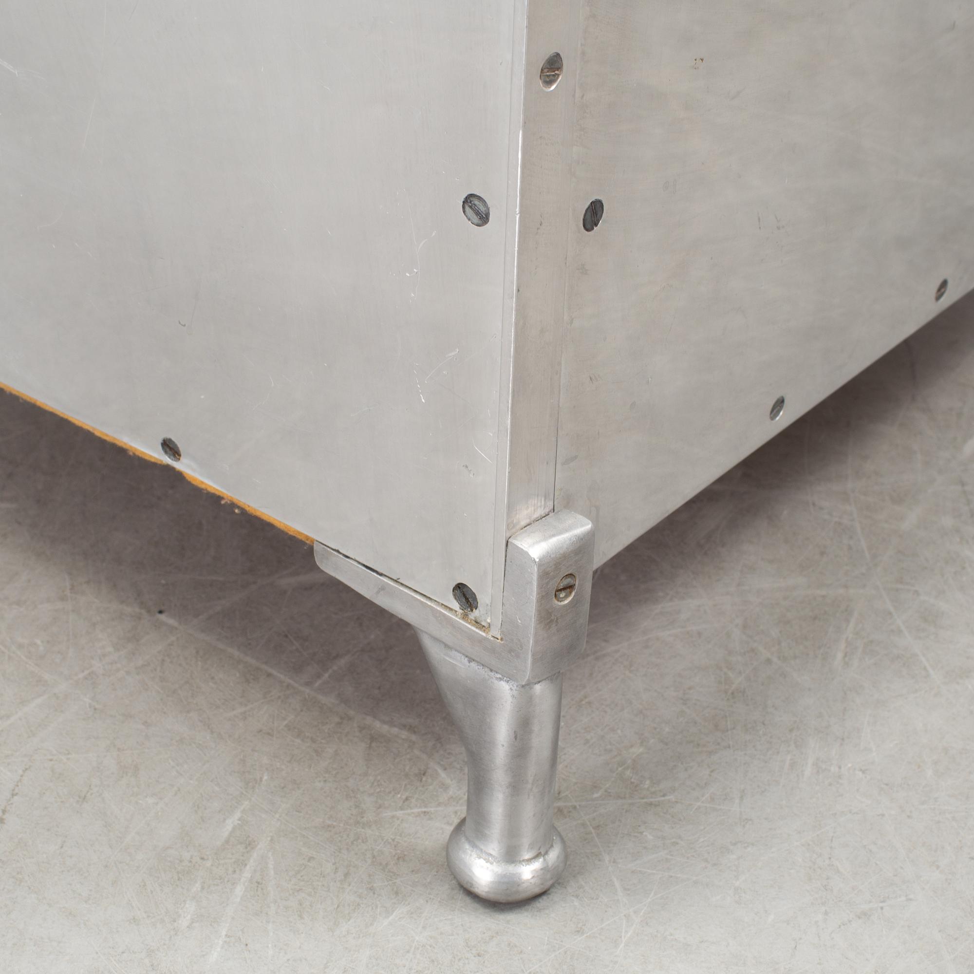 A "Aluminum Chair" by Mats Theselius, Källemo.