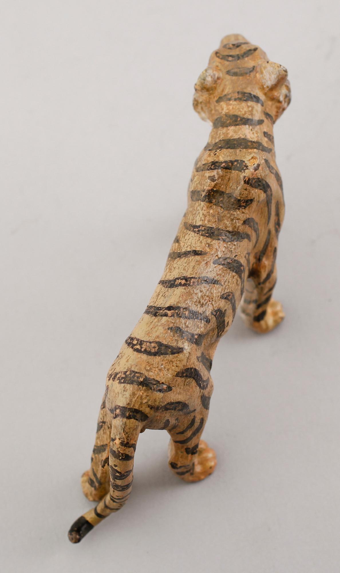 FIGUR, brons, omkring år 1900.