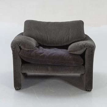 Vico Magistretti, armchair "Maralunga", Cassina late 20th century.