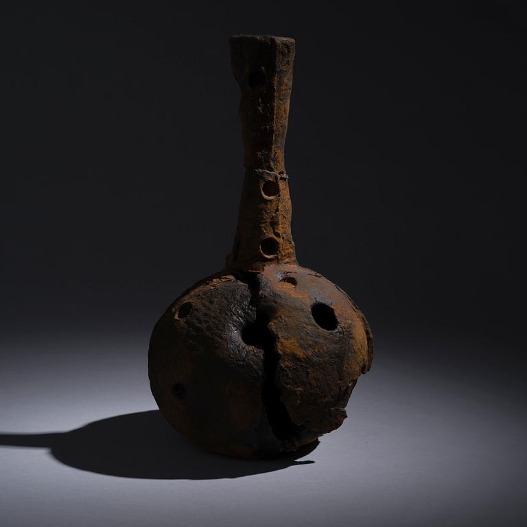 PEKKA PAIKKARI, A CERAMIC SCULPTURE. Arabia, 2015.