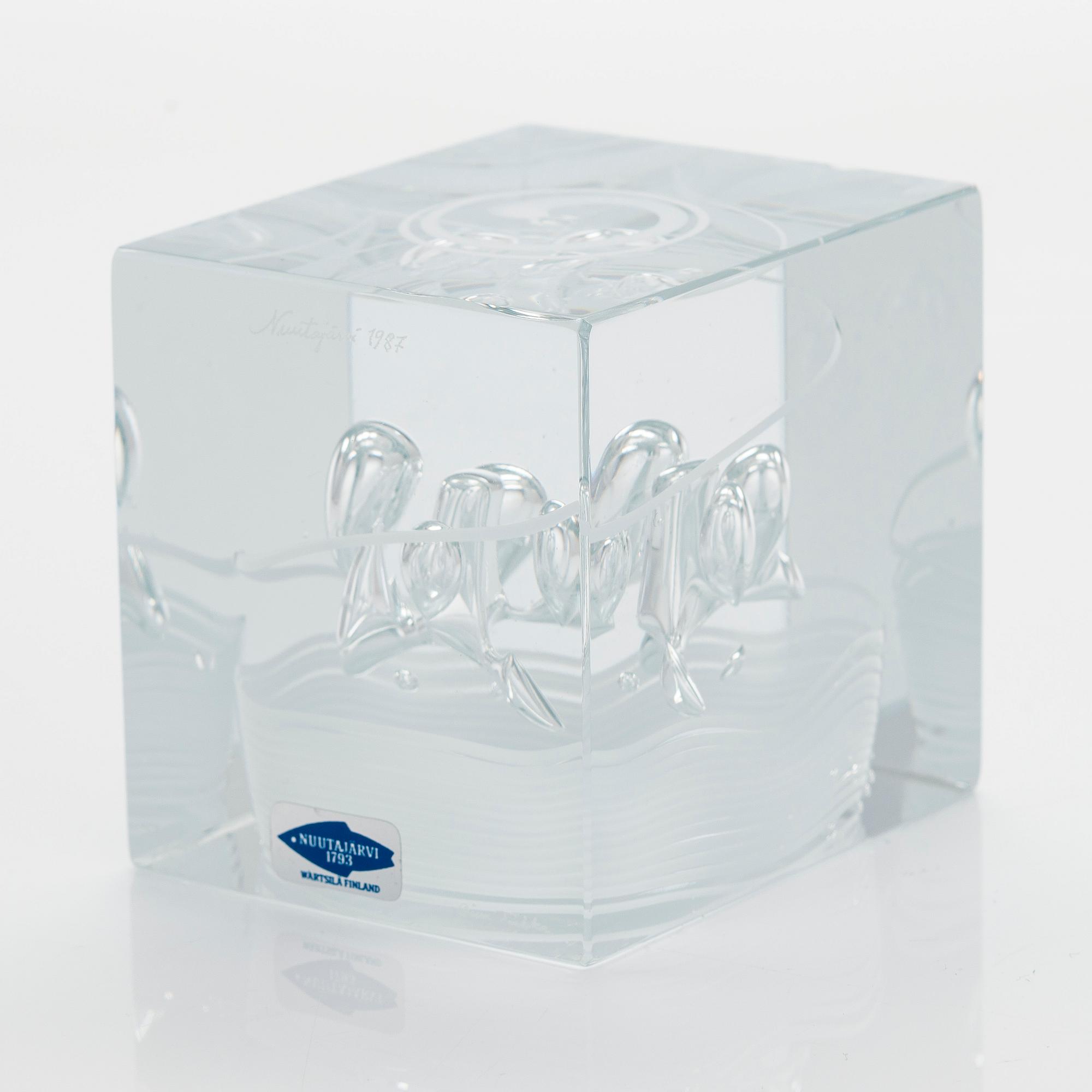 Oiva Toikka, årskub, signerad Oiva Toikka Nuutajärvi Notsjö 1987, 536/2000.