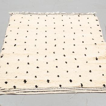 A RUG, Marocko, ca 165 x 108 cm.