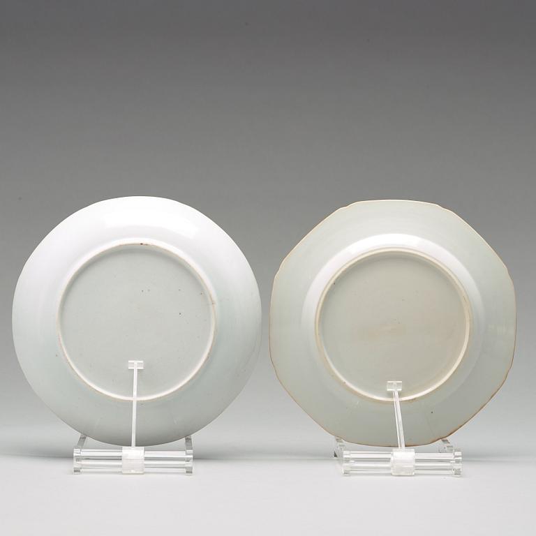 SERVISDELAR, 19 stycken, kompaniporslin. Qingdynastin, Qianlong (1736-96).