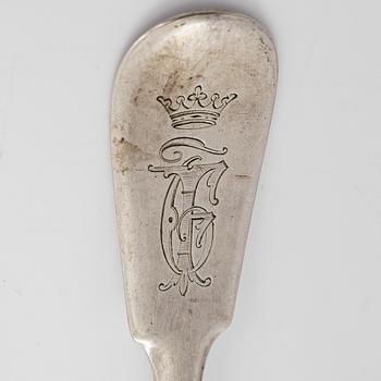 Hjalmar Fagerroos, bestickuppsättning, 44 dlr, silver, Helsingfors 1897. I original schatull.