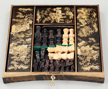 A lacquer games table. Qing dynasty, 19th Century.