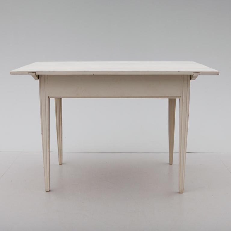 BORD, sengustavianskt, 1800-talets början.