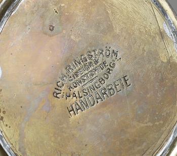 ISHINK MED LOCK och VASER, 2 st. Mässing. Richard Ringström, Helsingborg, 1930-tal.