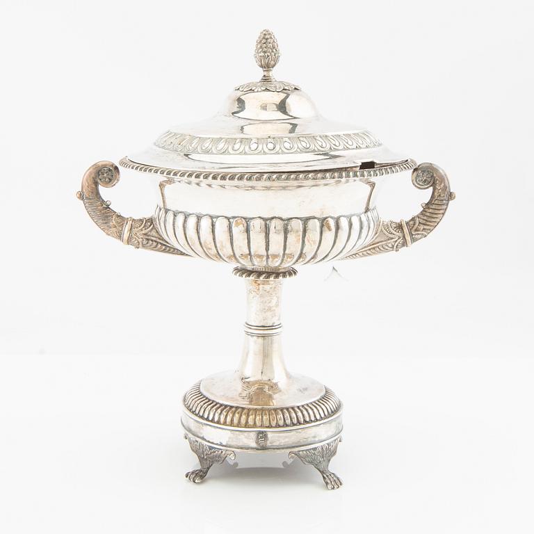 Johan Grönwall granulated sugar bowl, silver, Vänersborg, 1830, Empire style.