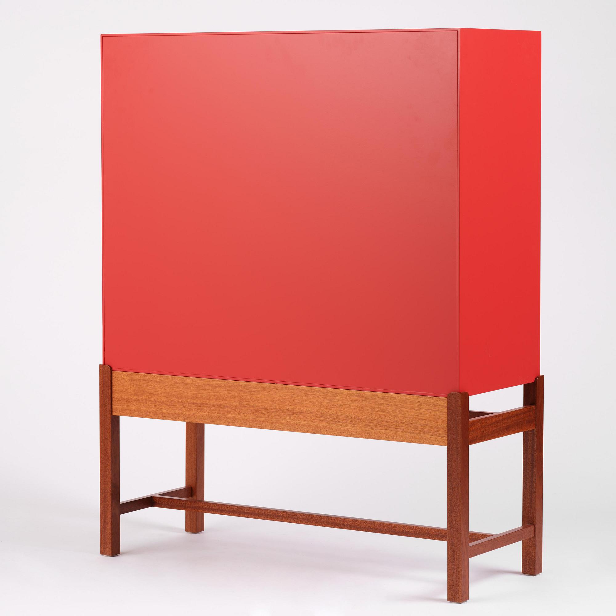 Josef Frank, a cabinet model 2192, Firma Svenskt Tenn, post 1985.