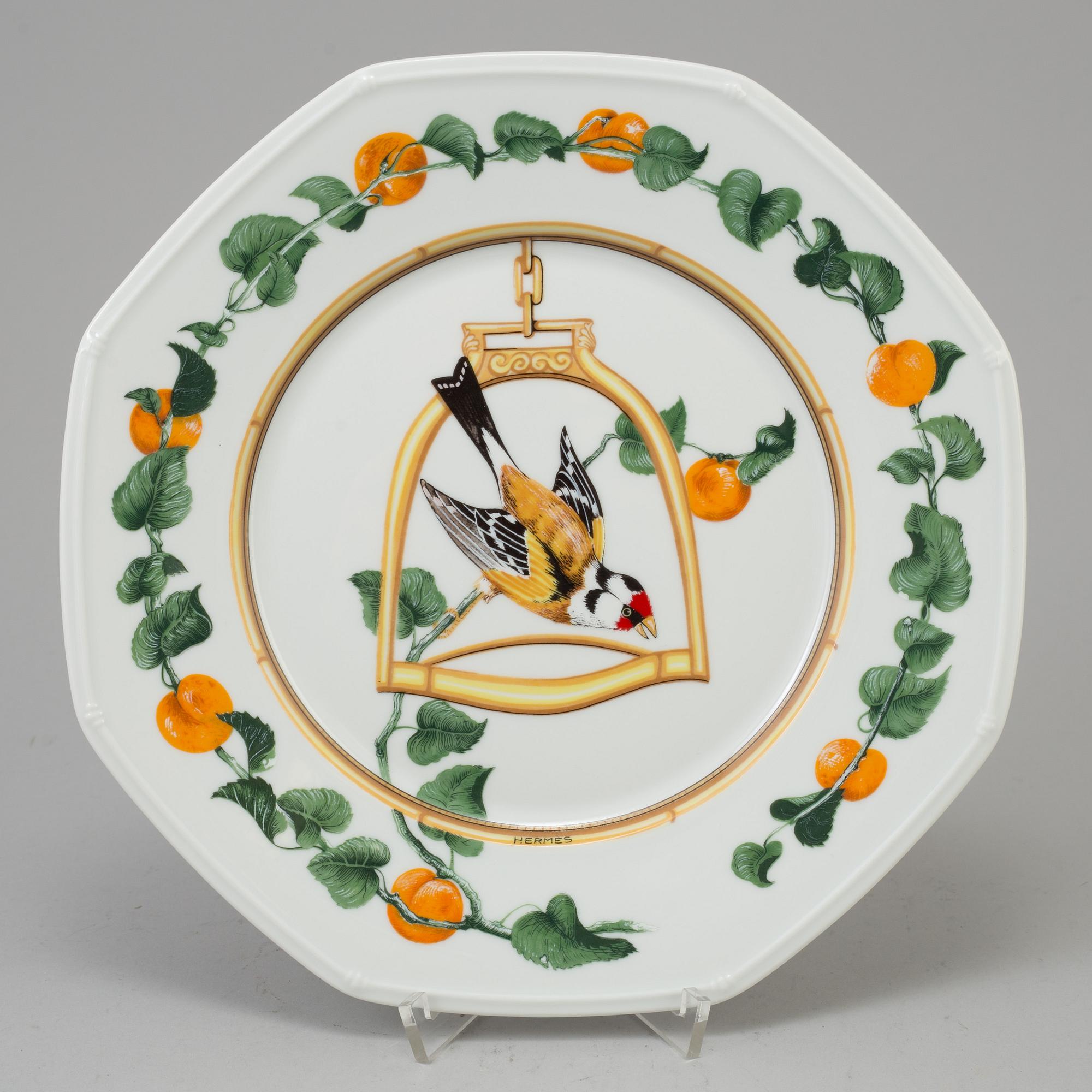 a set of 12 porcelain plates 