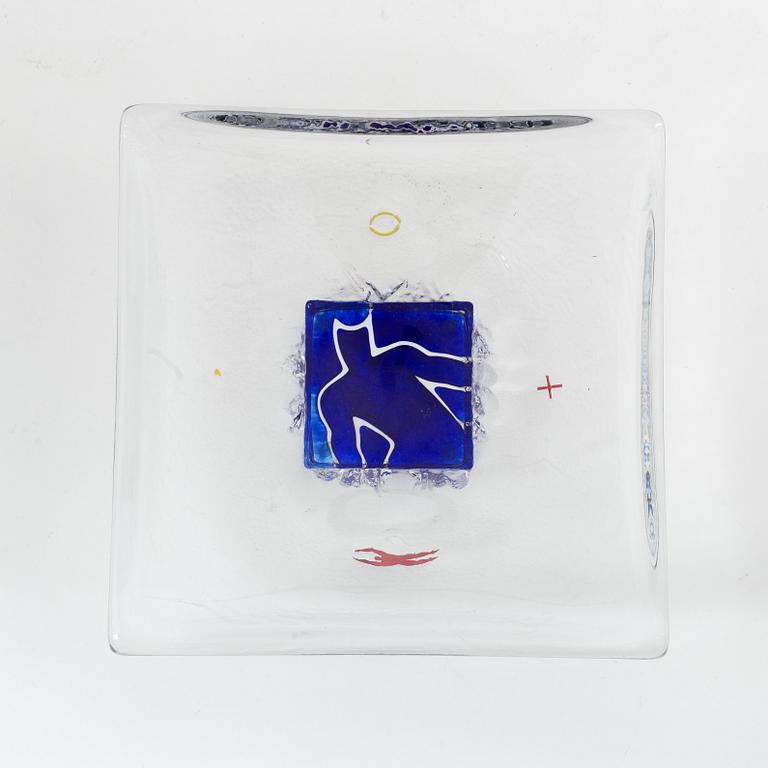 Bertil Vallien, fat, glas, Kosta Boda, signerad.