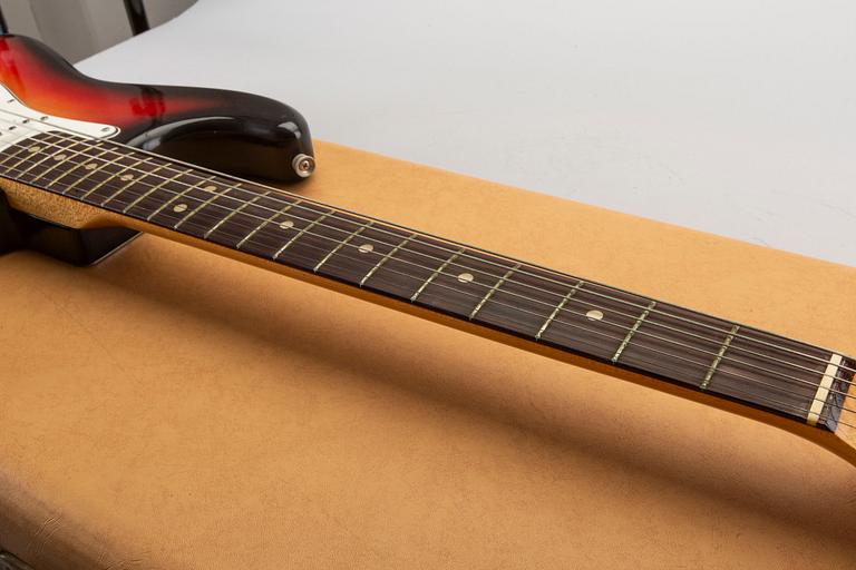 ELGITARR, Fender Stratocaster, 1965, Sunburst - time capsule condition.
