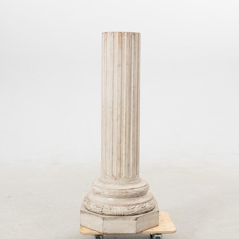 Piedestal Gustaviansk stil omkring 1900 eller äldre.