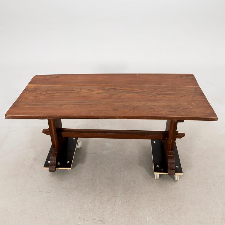 Table from the first half of the 20th century.